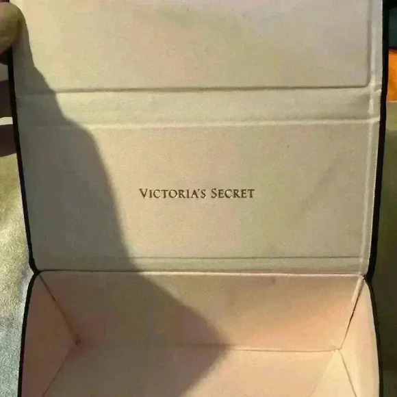 Cosmopolitan and Victoria Secret Eye Glass Cases - Picture 5 of 6